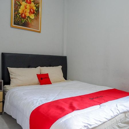 Reddoorz Near Jalan Adi Sucipto Solo Hotel Екстериор снимка