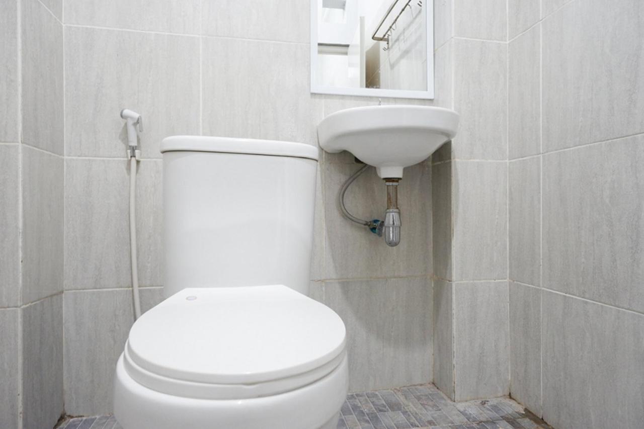 Reddoorz Near Jalan Adi Sucipto Solo Hotel Екстериор снимка