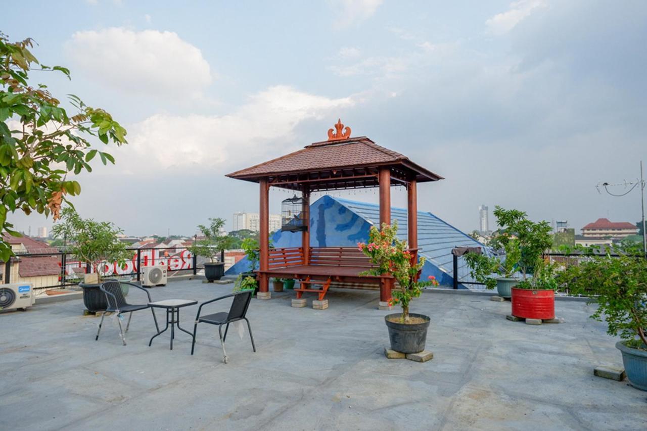 Reddoorz Near Jalan Adi Sucipto Solo Hotel Екстериор снимка