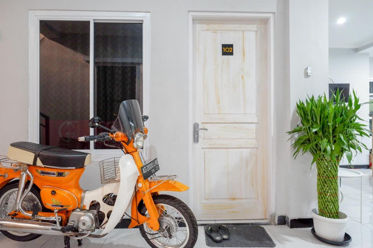 Reddoorz Near Jalan Adi Sucipto Solo Hotel Екстериор снимка
