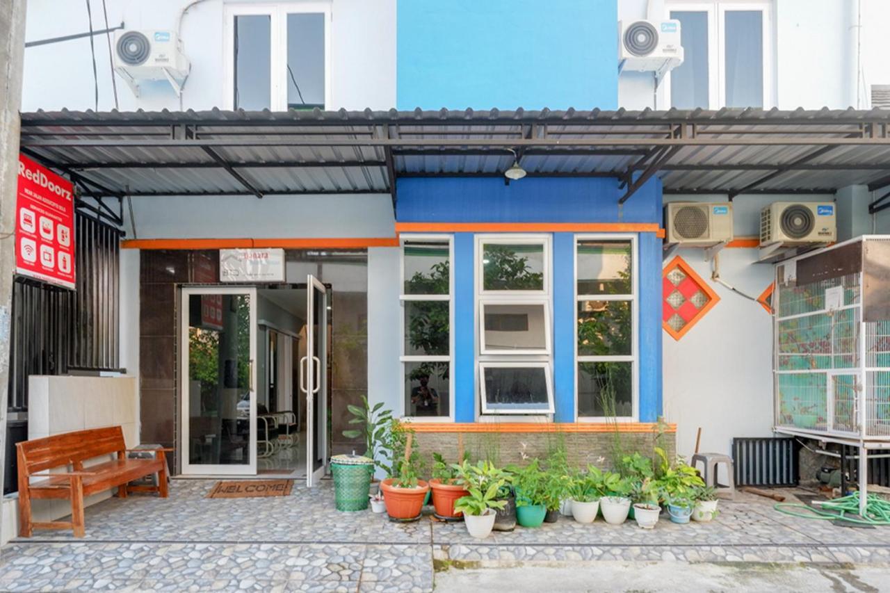 Reddoorz Near Jalan Adi Sucipto Solo Hotel Екстериор снимка